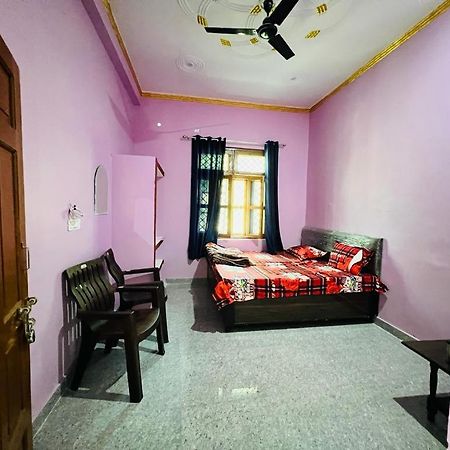 Gayatri Homestay Rudraprayāg Екстериор снимка