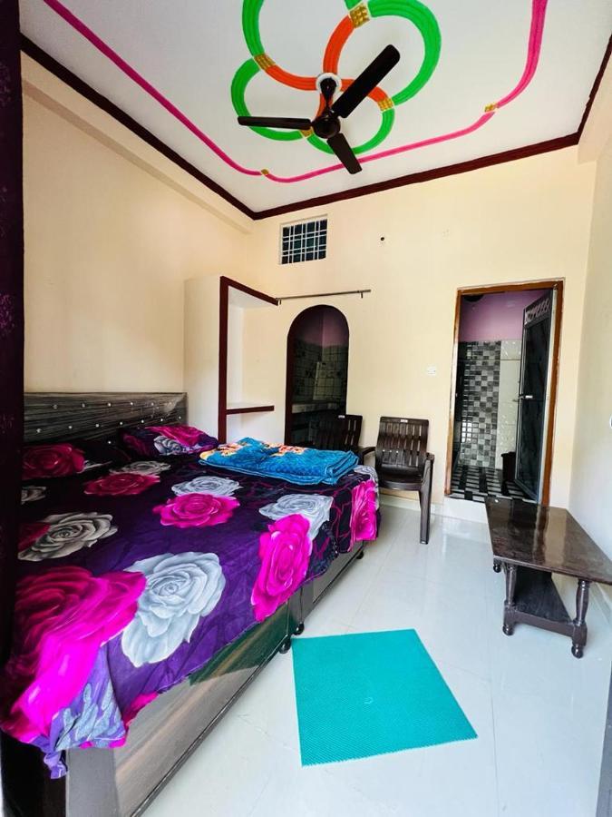 Gayatri Homestay Rudraprayāg Екстериор снимка