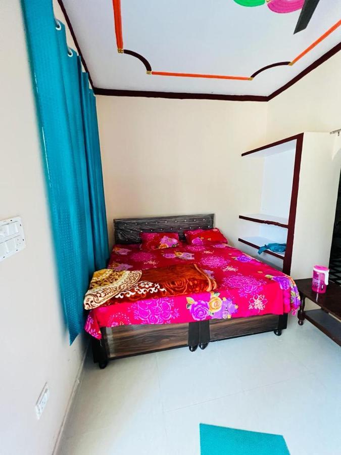 Gayatri Homestay Rudraprayāg Екстериор снимка